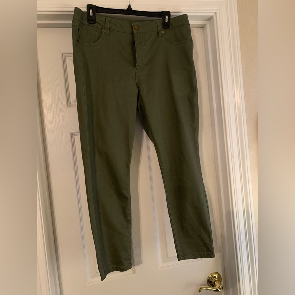Women’s olive green pants